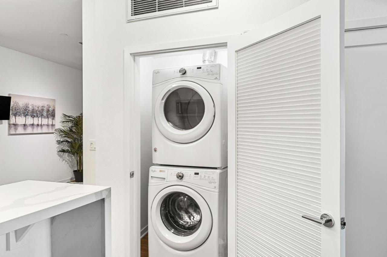 Beverly Grove Chic City Oasis 2 Bedroom Apt With Den 138 Los Angeles Exterior foto