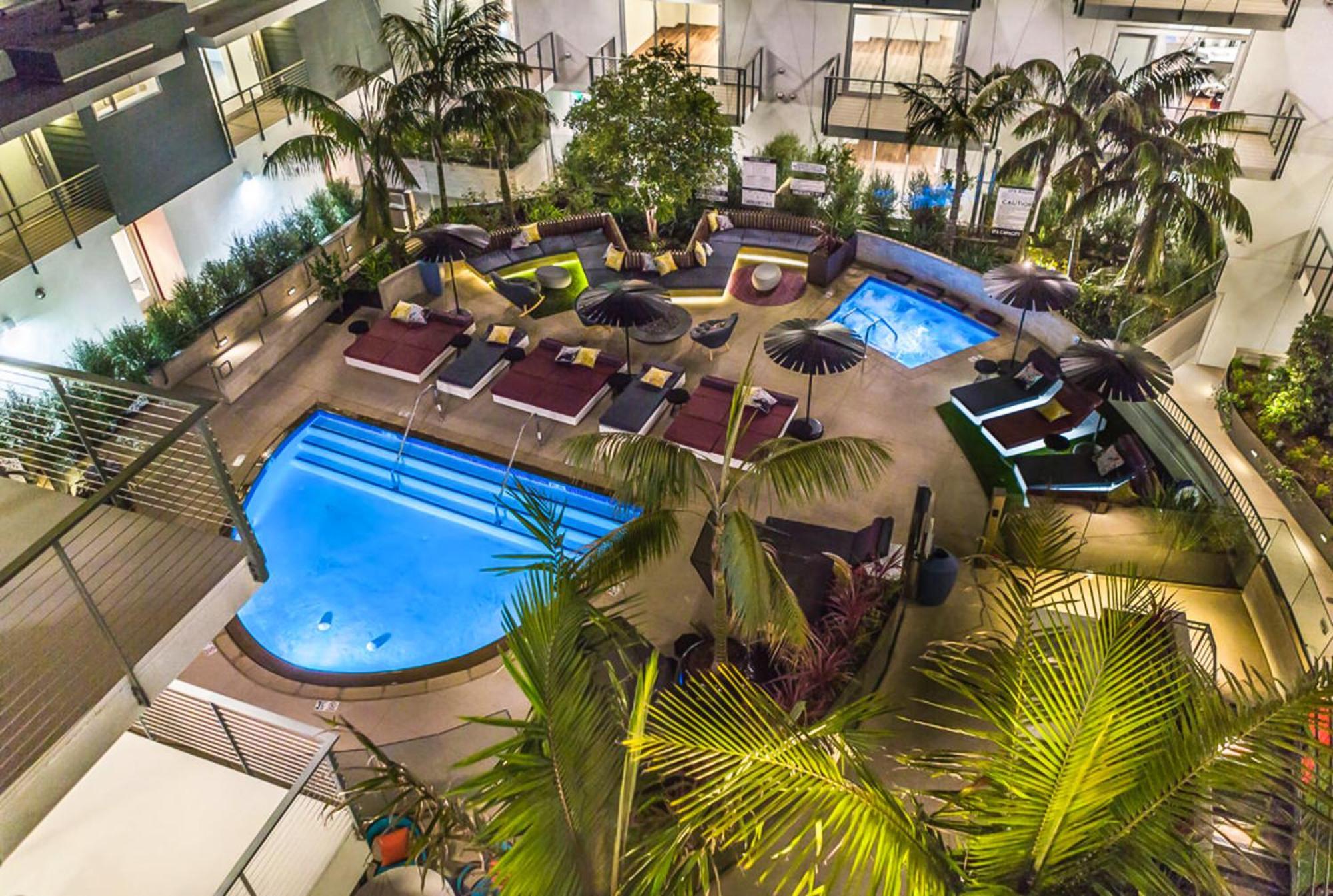Beverly Grove Chic City Oasis 2 Bedroom Apt With Den 138 Los Angeles Exterior foto